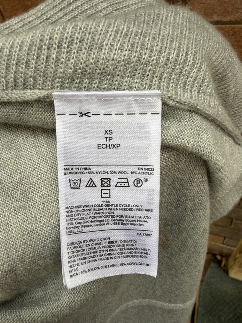 Banana Republic Light Gray Knit Drape Vest Cardigan Size XS - Picture 8 of 8
